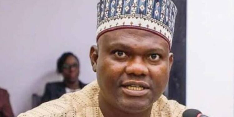 Rémunérations des hauts dirigeants : Abdel Kamel Ouassagari 12 députés Démocrates exigent la transparence