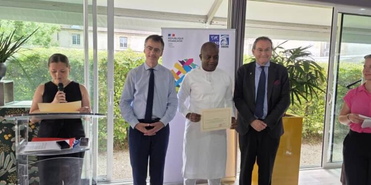 Sécurité et Défense : l’Honorable Malick Gomina certifié par l’Institut des Hautes Études de Stratégie et de Défense à Paris