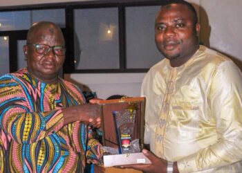 Oscars Atchoukouma 2025 : LeParakois brille parmi les meilleurs médias