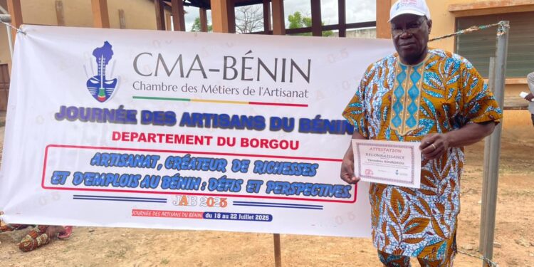 Distinction honorifique : Yacoubou Sourokou, une référence pour les jeunes artisans
