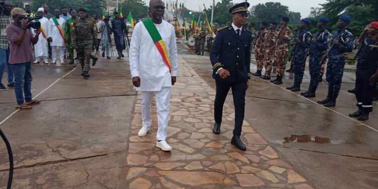 Indépendance 2025 : Parakou rend hommage au père de l’indépendance sous la conduite du préfet Djibril Cissé et du maire Inoussa Zimé Chabi