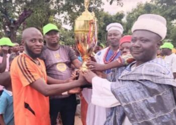 Tadjoudine Imorou dynamise Tekparou : un 1er août placé sous le signe du sport et de la fraternité