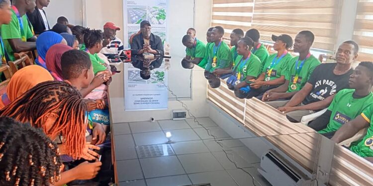 Parakou : Le maire Inoussa Zimé Chabi félicite les handballeurs pour leur brillante performance à la NSIA Banque Coupe d’indépendance 2025