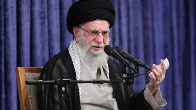Iran : Khamenei ferme la porte à Washington