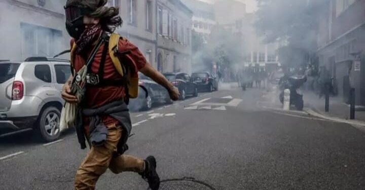 « Bloquons tout » : 200 000 Français dans la rue pour exprimer leur ras-le-bol