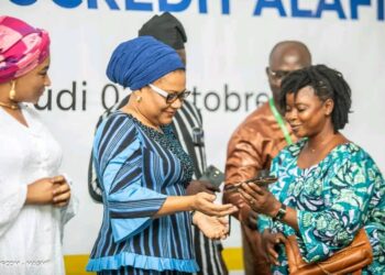 Microcrédit Alafia : La ministre Tognifodé lance la phase trois depuis Parakou