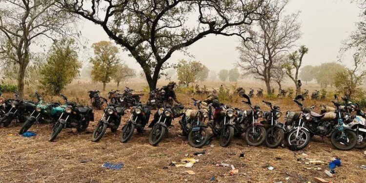 Moto, économie et insécurité : enquête sur le réseau de pourvoyeurs d’engins aux groupes armés au Bénin