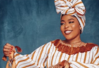 Showbiz : KODEY, l’étoile montante qui réinvente la scène afro