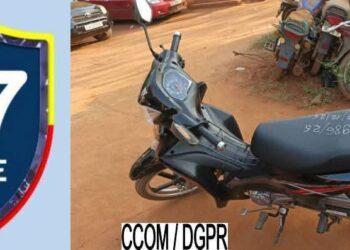 Parakou : un voleur de moto en fuite abandonne son butin face à la police