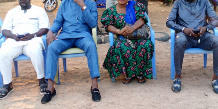 Campagne pour les législatives dans la 8e C.E. : Dimitri Koto N’Gobi conquiert Titirou pour Moele-Bénin.