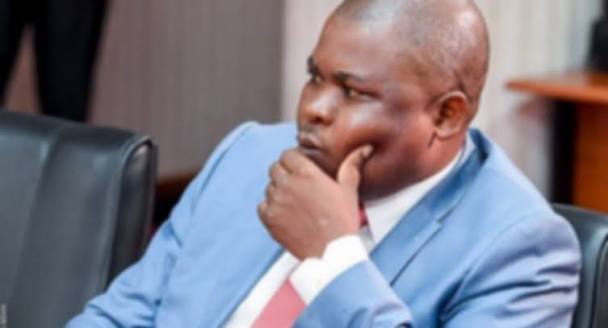 O0 député, 00 maire pour les Fcbe : Paul Hounkpè Angnanga !