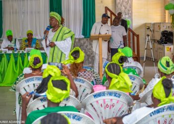 Grande mobilisation féminine à Parakou : le pari réussi de Faridatou Zachari Traoré au profit de Wadagni-Talata