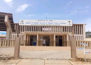 Procès Fayçal Ouorou à Parakou : Six policiers condamnés, des peines allant jusqu’à sept ans de prison