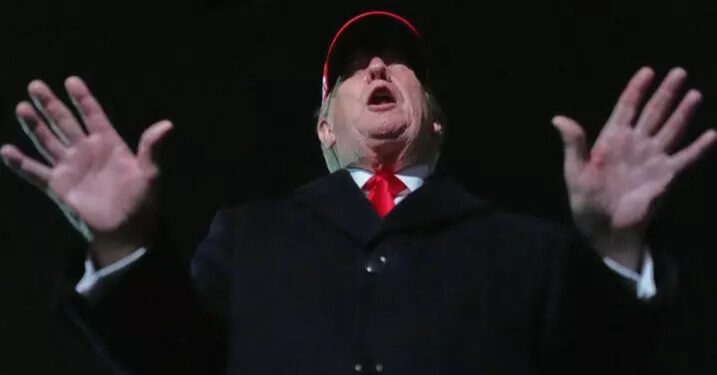 Tensions internationales : Donald Trump s’en prend au pape Léon XIV