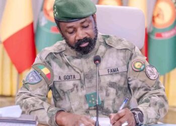 Mali : après la mort de Sadio Camara, Assimi Goïta reprend en main la Défense