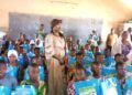 CEP 2026 à Parakou : Faridatou Zachari Traoré offre des kits scolaires aux candidats
