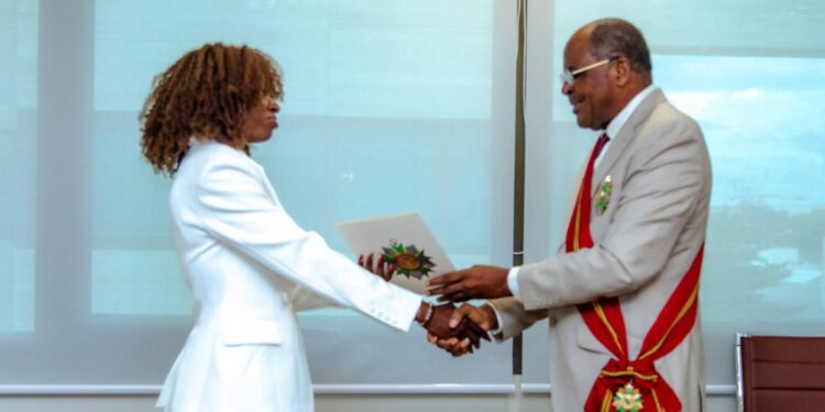 Chevalier de l’ordre national du Bénin : la réaction émouvante de Noelie Yarigo