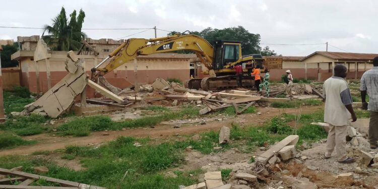Réorganisation urbaine : Zul-Kifly Zakarie engage la transformation de l’ancien marché de Guèma